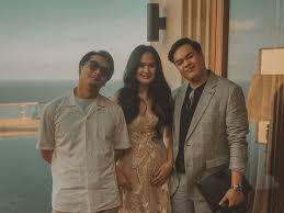 Kata Ricky Harun soal Pernikahan Ibundanya, Donna Harun