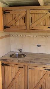 Nuestros profesionales en continua fomación, realizarán un estudio minusioso de tú espacio, deteniendonos a escuchar tus propuestas para poder crear las cocina de tus sueños. Alacena Bajo Mesada Muebles De Cocina Rusticos Hacer Muebles De Cocina Muebles De Cocina
