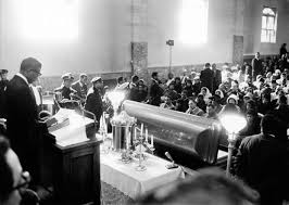 The Legend09 Malcolm X Life In Pictures In 2020 Malcolm X Civil Rights Funeral Services