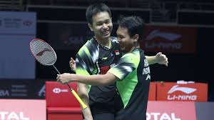 Pasangan mohammad ahsan dan hendra setiawan berhasil menang pada pertandingan kedua mereka di grup d bulu tangkis ganda putra olimpiade tokyo 2020 dua gim langsung. Ini Harapan Mohammad Ahsan Selepas Bulan Ramadan