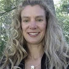 Brenda Albers's Instagram, Twitter & Facebook