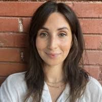 Alice Mcfarlane's Instagram, Twitter & Facebook