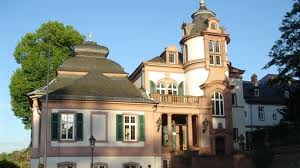 It is part of the ortsbezirk west. Heiraten Im Standesamt In Frankfurt Hochst Oder Hochzeiten Feiern