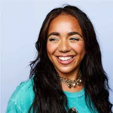 Candice Mize's Instagram, Twitter & Facebook