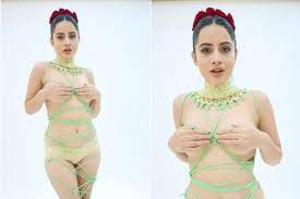 Urfi javed boobs pic