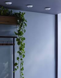 Egal ob durch direkte oder indirekte beleuchtung mit diesem warmweißen licht kann man in jedem raum eine angenehme atmosphäre schaffen. Einbau Deckenspot Mit Dekorativem Keramik Schirm Sopra Downlight Casa Lumi