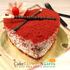 Did i tell you before that i've been like crazy about the color red for a while? 1 Kg Red Velvet Heart Shape Cake Cakeflowerngifts Com