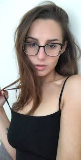 Mia 💕 on X: Ive been gaining a lot of followers really quickly lately  hello Im Mia I make porn! Click here to check it out  t.coOxG56VA2wT 💕💯 t.coXW8WDDQlXK  X