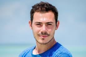 The show is broadcast on tf1 and there have been 17 regular seasons. Koh Lanta Les Armes Secretes Qui Est Vincent Le Candidat Originaire De Paris Actu Paris
