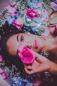 And do some flowers float better than others? Haven For Lauren Amanda Photography Bath Photography Flowers Pink Blue Model P Bath Photography Milk Photography Water Photography