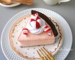 Articles Similaires A Feutre Alimentaire Tarte Tarte Aux Pommes Feutre Alimentaire De Jeu Sur Etsy Felt Food Felt Cake Felt Play Food