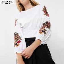 Blouse wanita yang biasanya hadir dalam bentuk kerah biasa juga hadir dengan kombinasi kerah turtleneck. Blus Wanita Putih Ketat Formal Terbaru Buy White Blouse Wanita Kemeja Formal Putih Wanita Blus Ketat Product On Alibaba Com