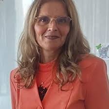 Camelia Stan's Instagram, Twitter & Facebook