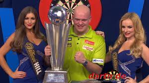 Gibt es hier noch jemanden, der gerade darts live im dsf guckt? Pdc Dart Wm 2017 Michael Van Gerwen Ist Pdc Dart Weltmeister 2017 Dartn De Dart News Dart Forum Dartsport Informationen Dart Wm Und Mehr
