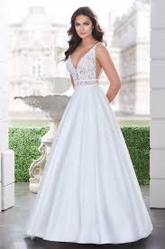 There are 708 suppliers who sells wedding dresses ball gown lace 2020 on alibaba.com, mainly located in asia. Sleeveless V Neck Ballgown Wedding Dress With Lace Bodice Kleinfeld Bridal