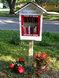 #todoempiezaenunalibrería gracias por leer 🔆📚 www.casadellibro.com. Curiosas Bibliotecas Al Aire Libre Biblioteca Libre Casa De Libros Pequenas Bibliotecas Gratuitas