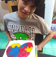 Hola!!! Soy Oscar Noe Davila Garcia, tengo autismo, me diagnosticaron al  año ocho meses de edad, actualmente tengo 17 y a sido una lucha constante  de sentimientos, cualquier duda puedes consultarnos a