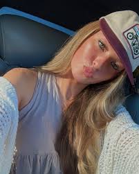 emma elizabeth eason (@_emma_.elizabeth_) • Instagram photos and videos