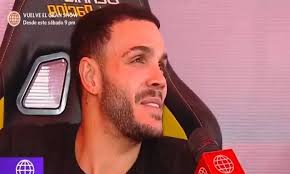 Mario Irivarren se pronunció tras foto en la que besa a una joven