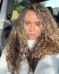 Affordable curly hairdresser recommendations needed