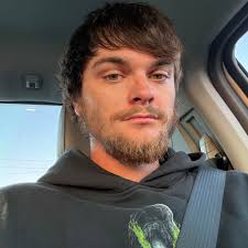 Braxton Maxwell (@braxton.maxwell.747517) • Facebook, Connect with friends