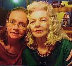 Lesa Willis's Instagram, Twitter & Facebook