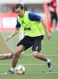 Dia memulainya di akademi pada 2001 dan. Inter Milan Agree Deal To Sign Man Utd Defender Matteo Darmian On Free Transfer Next Summer Mirror Online