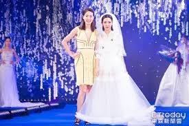 0:56 xjohn猛男吉祥 1 788 просмотров. è³ˆæ°¸å©•å©šç´—æŽ¨å€‹æ€§å‰¯ç‰ŒæŸ´æ™ºå±æ„›å¥³æƒ³ç©¿ æ³³è£ çµå©š Et Fashion Ettodayæ–°èžé›²