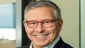 John Sicard lascia il ruolo di CEO di Kinaxis, rimane come Consulente  Chiave