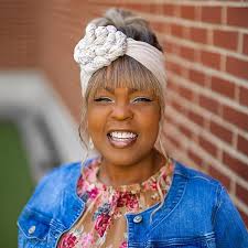 Today marks the last day of Women's History Month 💗 To honor this, we are  recognizing the amazing group of women leaders here at Vitalia Solon!  Without their leadership, the community wouldn't