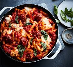 This spanish inspired tomato pasta bake is perfect for meat lovers that recipe: Chicken Broccoli Pasta Bake Bbc Good Food Middle East