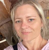 Tera Leonard's Instagram, Twitter & Facebook