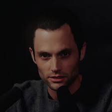 La transformación de Penn Badgley en Joe Goldberg