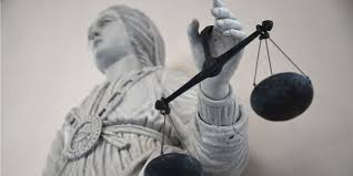 Statistiques et évolution des crimes et délits enregistrés auprès des services de police et gendarmerie en france entre 2012 à 2019 Pancarte Antisemite Brandie Par Une Anti Pass A Metz La Justice Ordonne Une Enquete