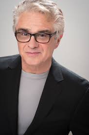 Gerald Everett Jones Does Snapshot Book Reviews