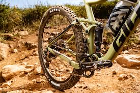 Meet The Stance Giants Affordable Big Wheel Trail Bike