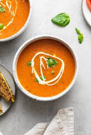 Tomato Basil Soup Is Made With Fresh Tomatoes Onion Garlic And Basil For A Deliciously Cr Homemade Tomato Basil Soup Tomato Basil Soup Tomato Basil Soup Easy