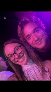 there’s nothing better than having an interaction like this w/ your  favorite artist. lastnight feels like a dream. can’t believe it happened.  😭 ily & thank you for giving me an unforgettable memory ❤️ ...