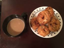 Uzhunnu Vada With Tea Food Yum Breakfast