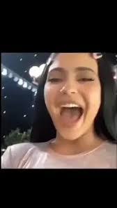 Kelsie Warren's Instagram, Twitter & Facebook