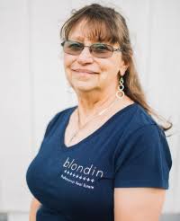 About Theresa McDaniel Real Estate Agent