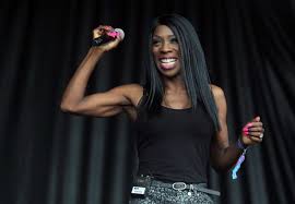 Heather small (born 20 january 1965) is an english soul singer who was the lead singer of the band m people and later became a solo artist. Watch M People Singer Wows Crowds At Free Concert In Bents Park Chronicle Live