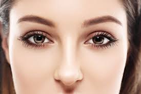 She's always had an interest in the beauty industry (and has worked in it off and on as a design/brand expert) and has brought her natural artistry to the microblading and permanent makeup industry. A Complete Explanation Of Microblading Healing Process From Day 1 To 30