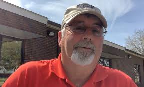 She was going to be a gonner.' Whispering Pines employee recounts saving  woman, child in course's pond