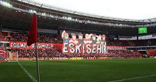 Takımın renkleri siyah ve kırmızı olarak belirlenir. Son Dakika Fifa Dan Eskisehirspor A 6 Puan Silme Cezasi Son Dakika Spor Haberleri