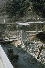 Things You Might Not Have Known About The Northridge Earthquake Northridge Earthquake San Fernando Valley Earthquake
