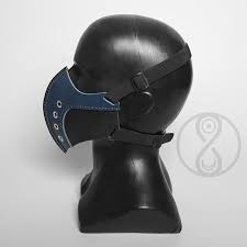 Leather Mask Etsy Mascara De Cuero Manualidades Cuero Accesorios De Piel