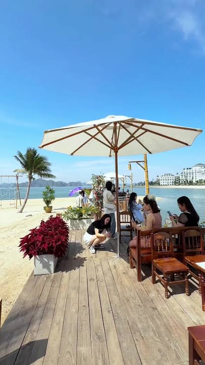 Quán Cafe View Biển Đẹp Nhất Hạ Long