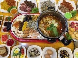 Browse through facebook page of yi nan wang steamboat and we are impressed to see their wide coverage of hotpot delivery in klang valley, from kl to even rawang and sungai buloh. Rot Thai Buffet Steamboat And Grill Sentul Sentul Federal Territory Of Kuala Lumpur Latest Buffet Ideas