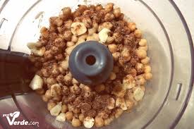 Quinoa este un aliment care acționează la nivel de fibră musculară, îmbunătățind furnizarea de. Razbunare De Mancare Daca Vrei Un Humus Bun Ti L Faci Cu Mana Ta Secretele Ramonei